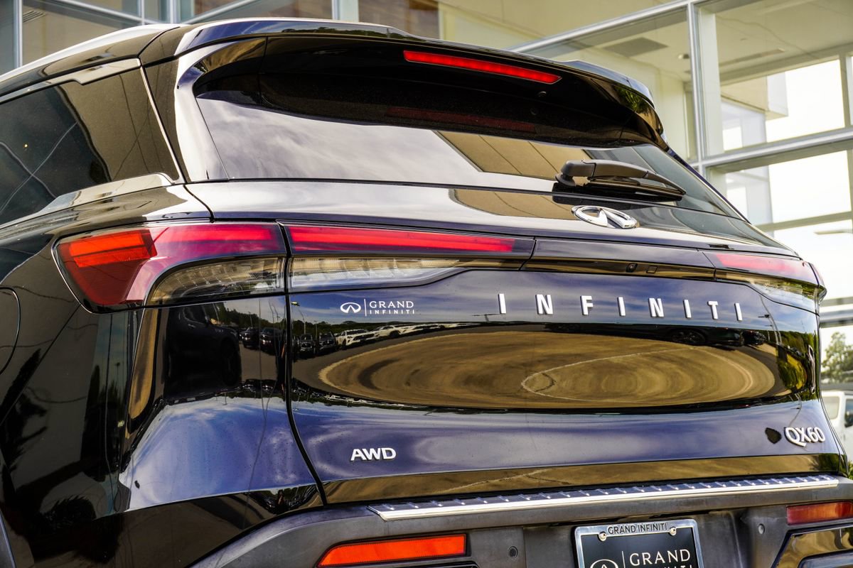 Used 2023 INFINITI QX60 Luxe w/ Cargo Package image 13