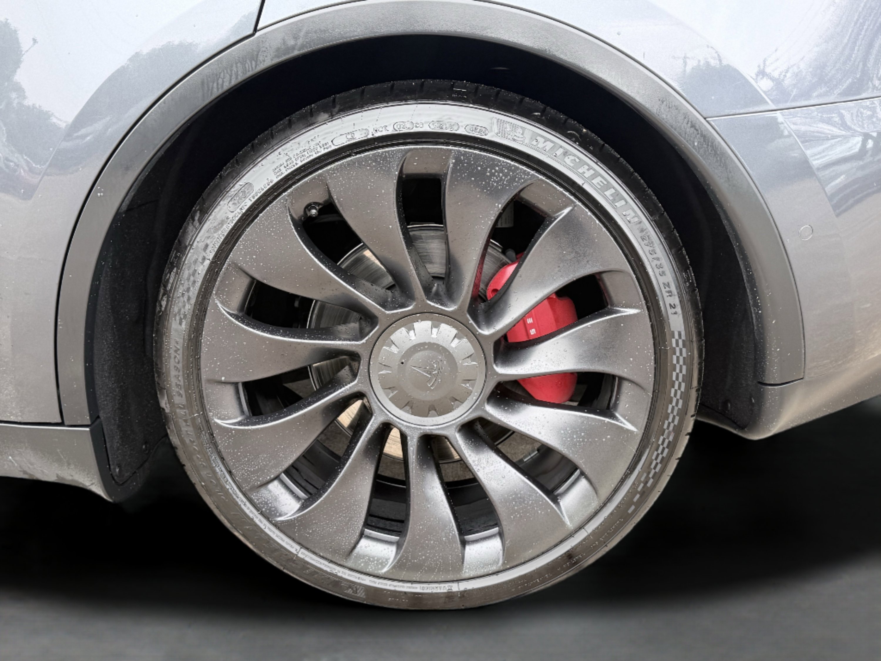 Used 2020 Tesla Model Y Performance image 17