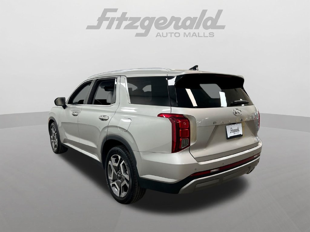 Used 2024 Hyundai Palisade SEL w/ Premium Package FWD image 17