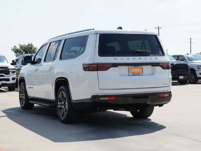Used 2024 Jeep Wagoneer L Series II w/ Flexible Seating Group AWD/4WD image 13