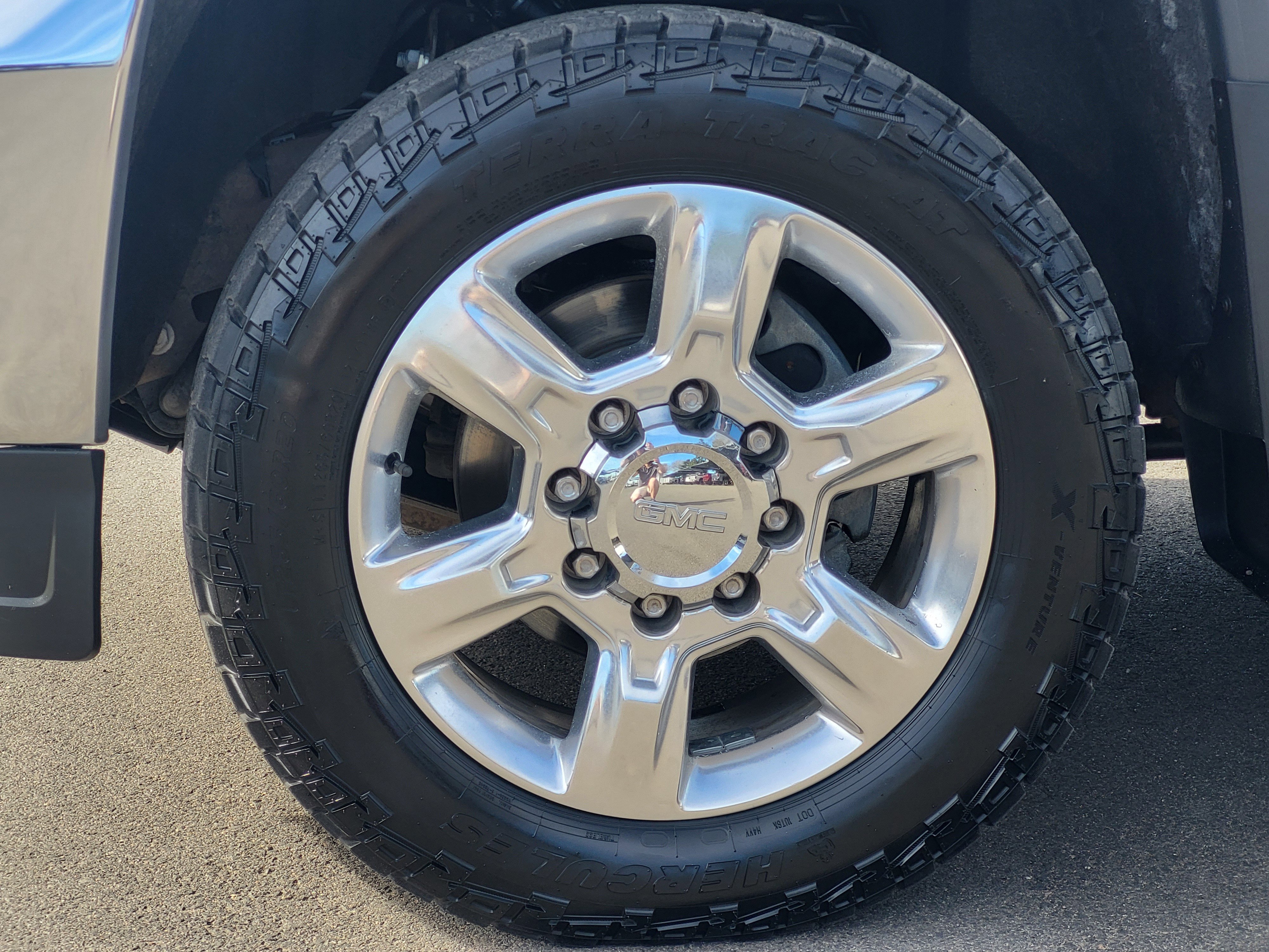 Certified 2019 GMC Sierra 2500 SLT w/ Duramax Plus Package AWD/4WD image 10