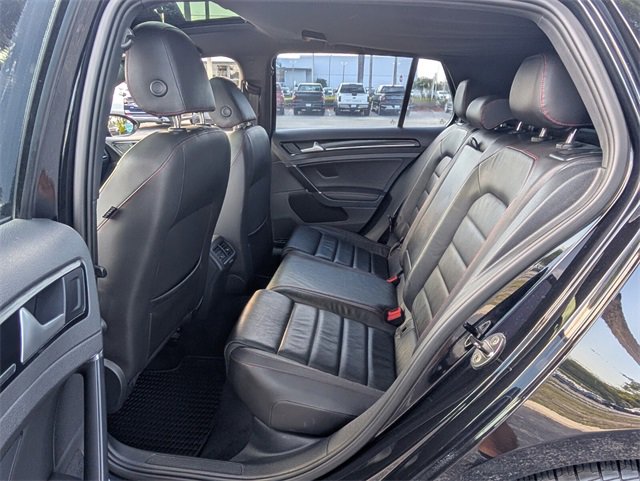 Used 2015 Volkswagen Golf 4-Door image 7