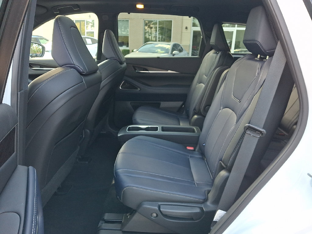 Used 2026 INFINITI QX60 Sport w/ Dark Cargo Package AWD/4WD image 10