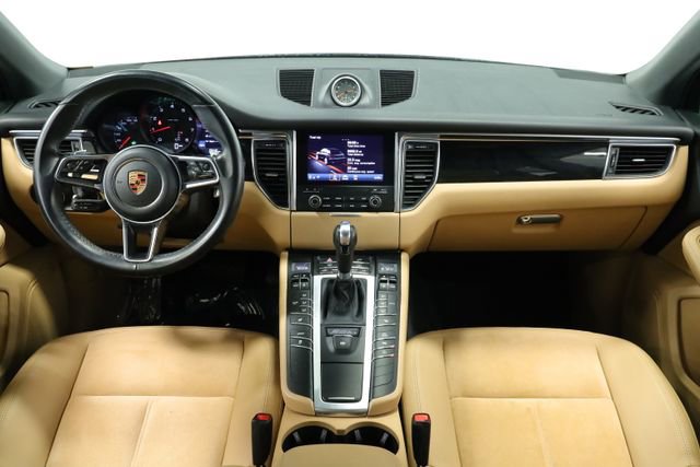 Used 2018 Porsche Macan image 11