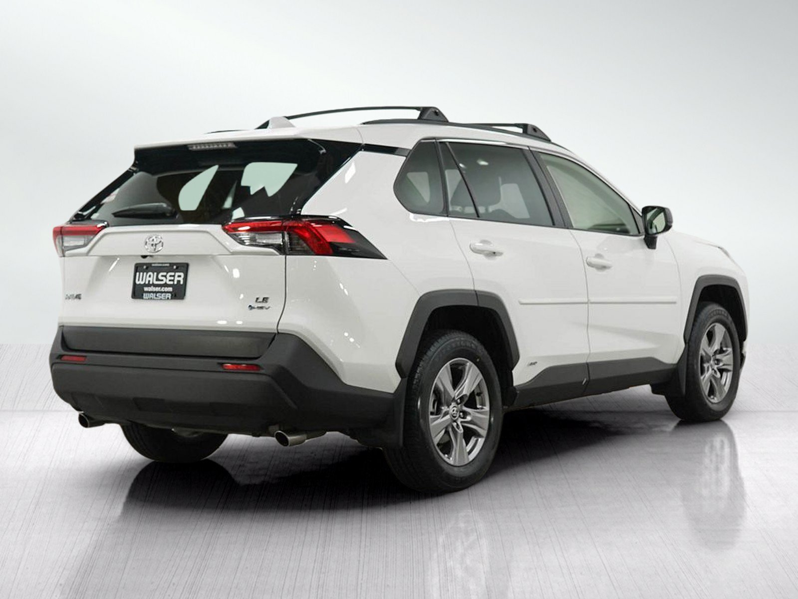 Used 2025 Toyota RAV4 LE AWD/4WD image 5