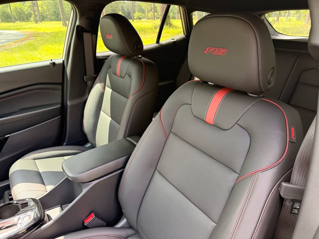 New 2026 Chevrolet Trax RS w/ Sunroof Package FWD image 12