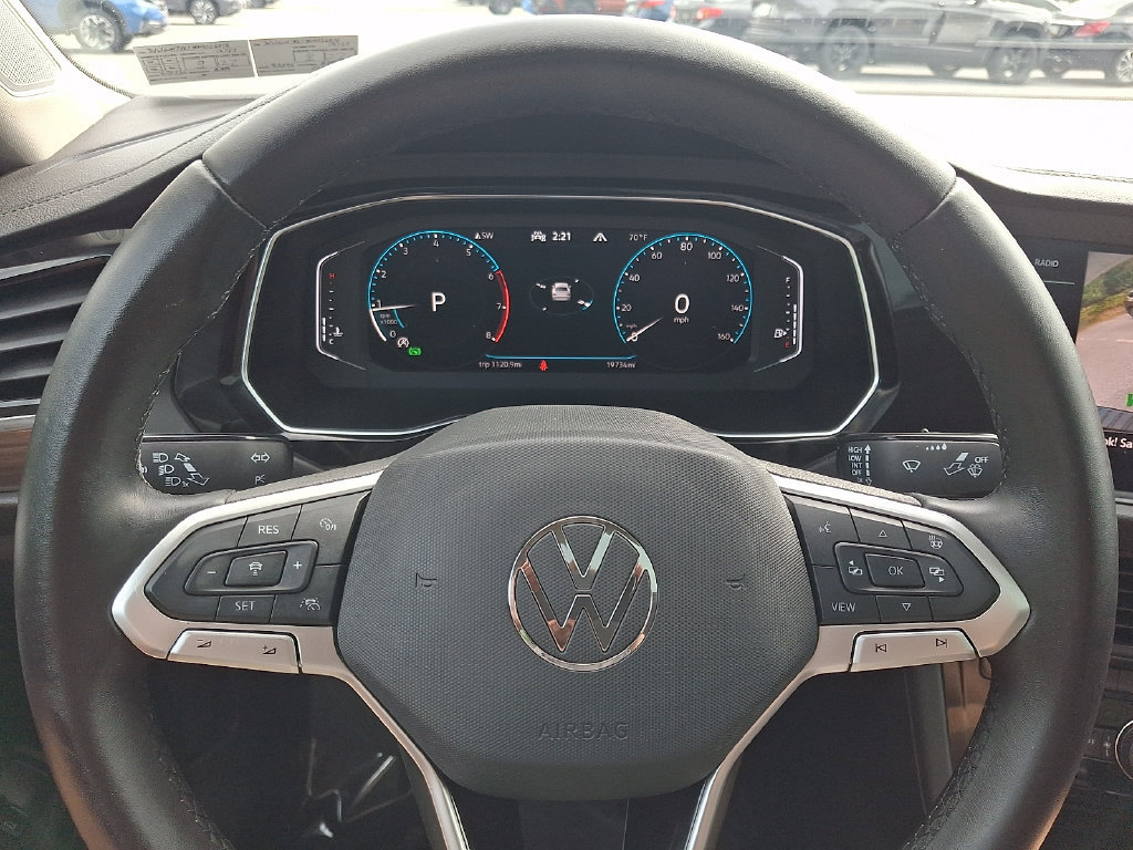 Used 2023 Volkswagen Jetta SEL FWD image 21