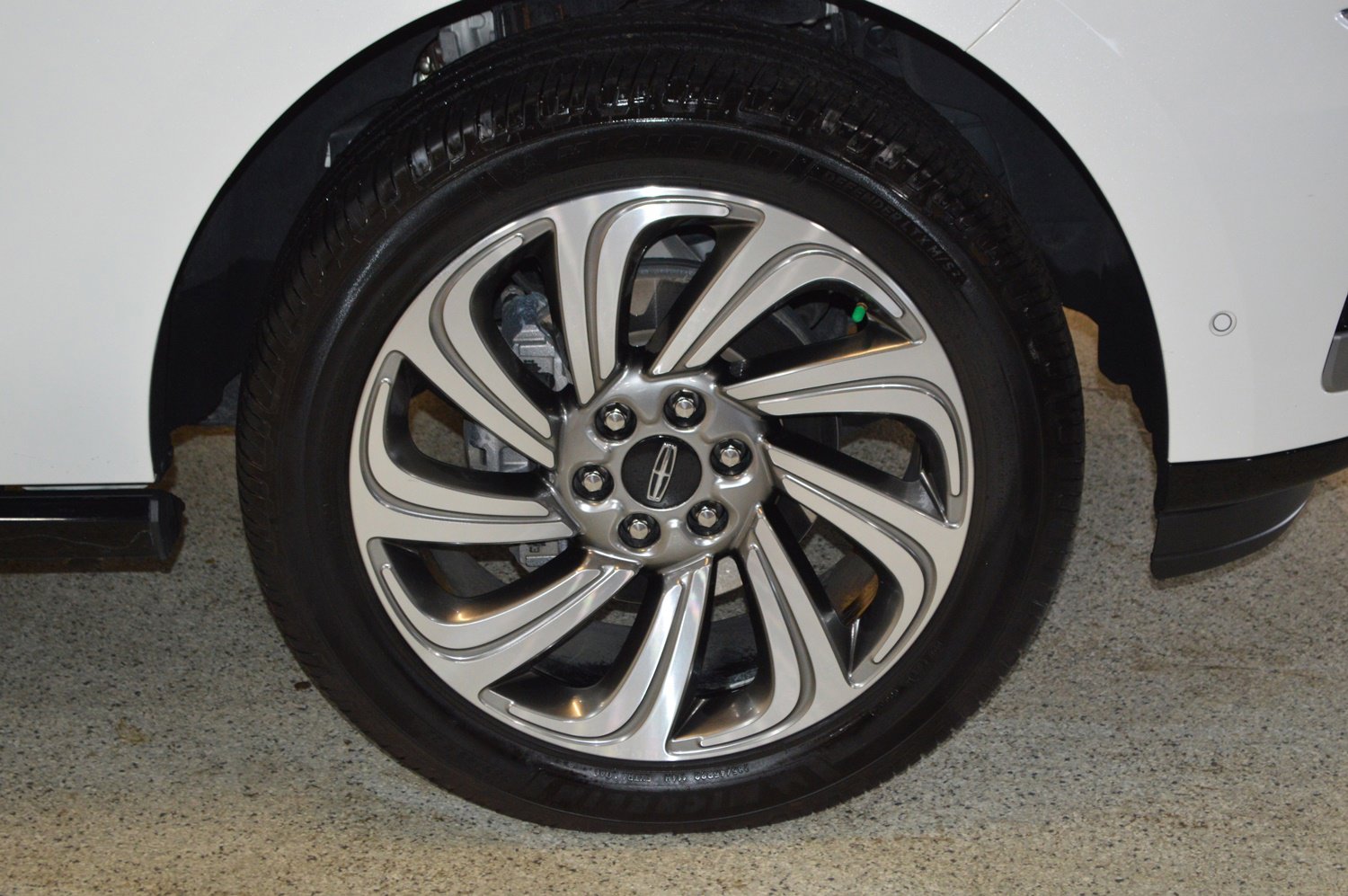 Used 2023 Lincoln Navigator L Reserve image 9