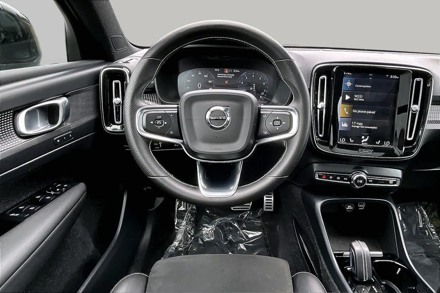 Used 2021 Volvo XC40 T5 R-Design AWD/4WD image 6