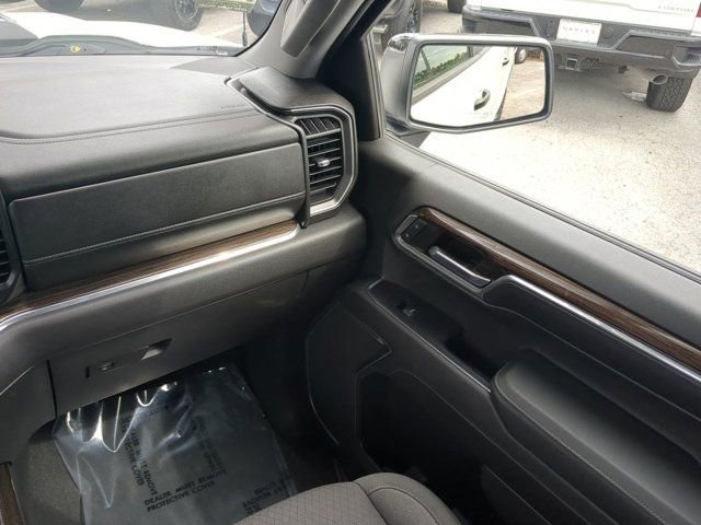 Used 2023 Chevrolet Silverado 1500 LT Trail Boss w/ Protection Package image 15