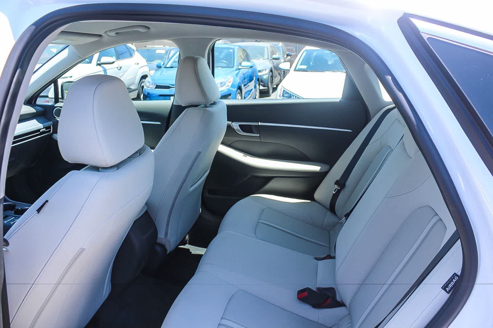 Certified 2025 Hyundai Sonata SE FWD image 23