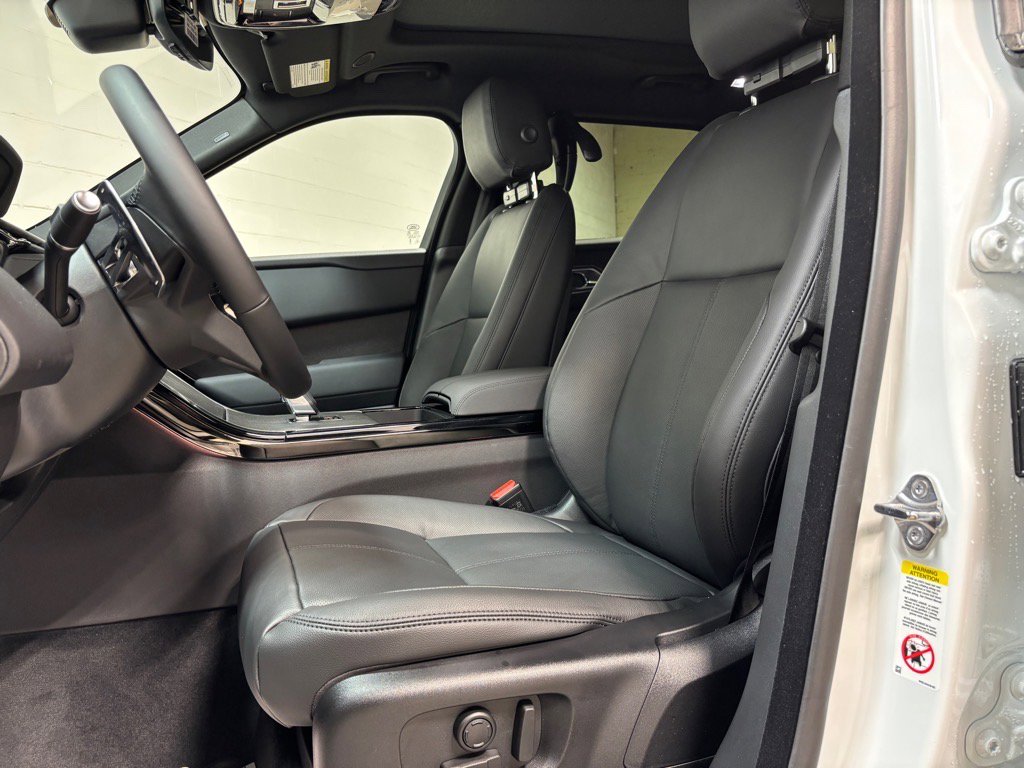 New 2026 Land Rover Range Rover Velar S image 23