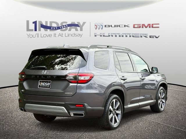 Used 2023 Honda Pilot Touring image 3