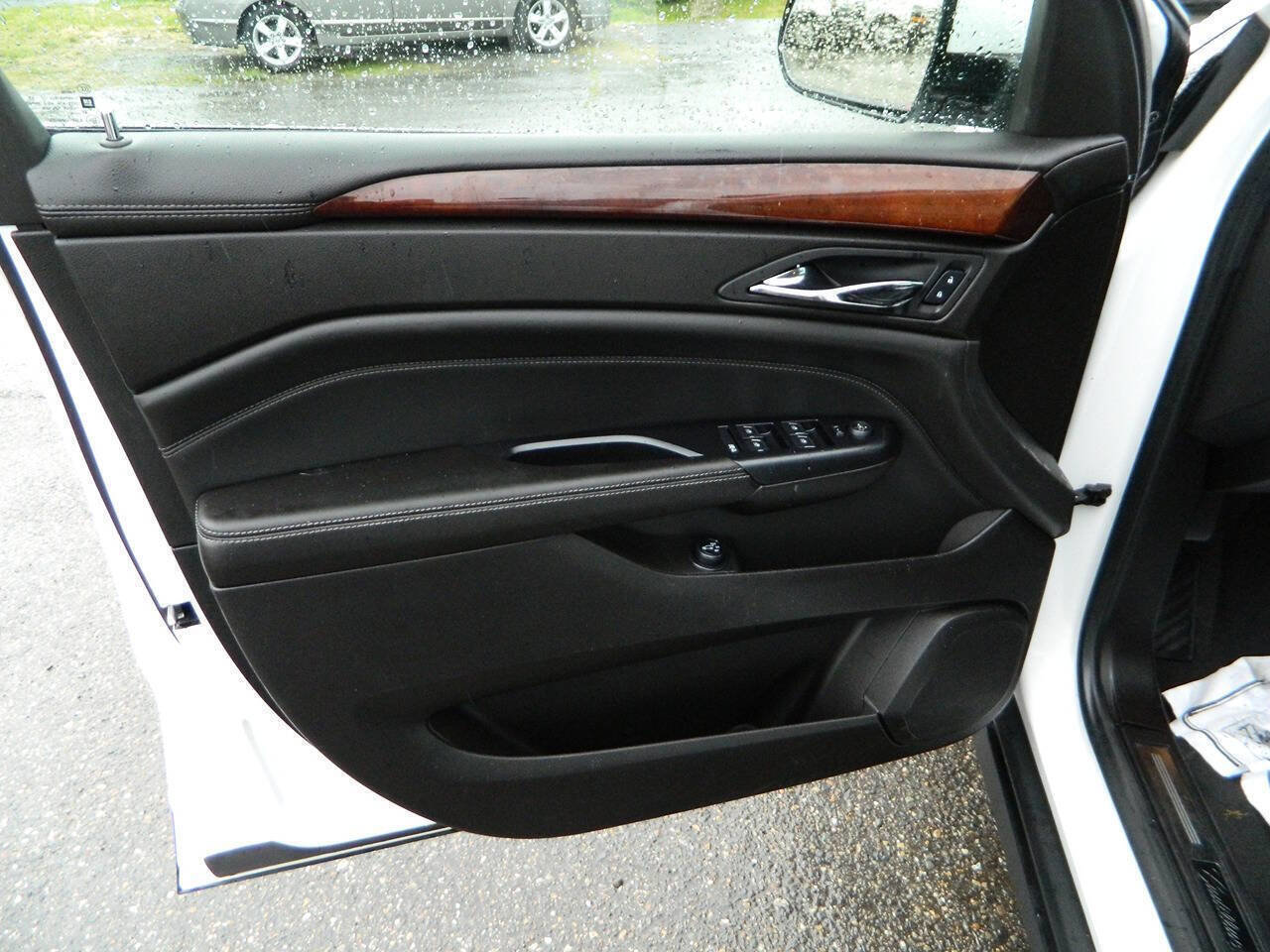 Used 2014 Cadillac SRX Luxury FWD image 23