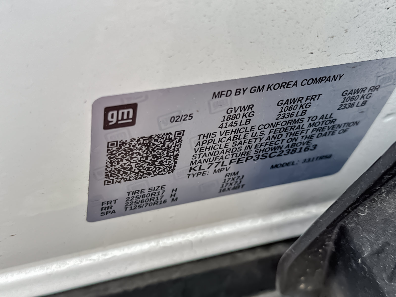 Used 2025 Chevrolet Trax LS FWD image 27