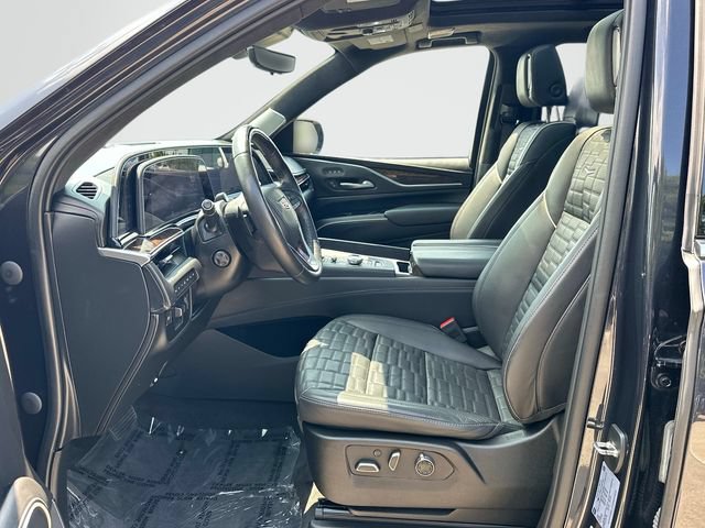 Certified 2023 Cadillac Escalade ESV Premium Luxury Platinum w/ LPO, Radiant Package AWD/4WD image 16