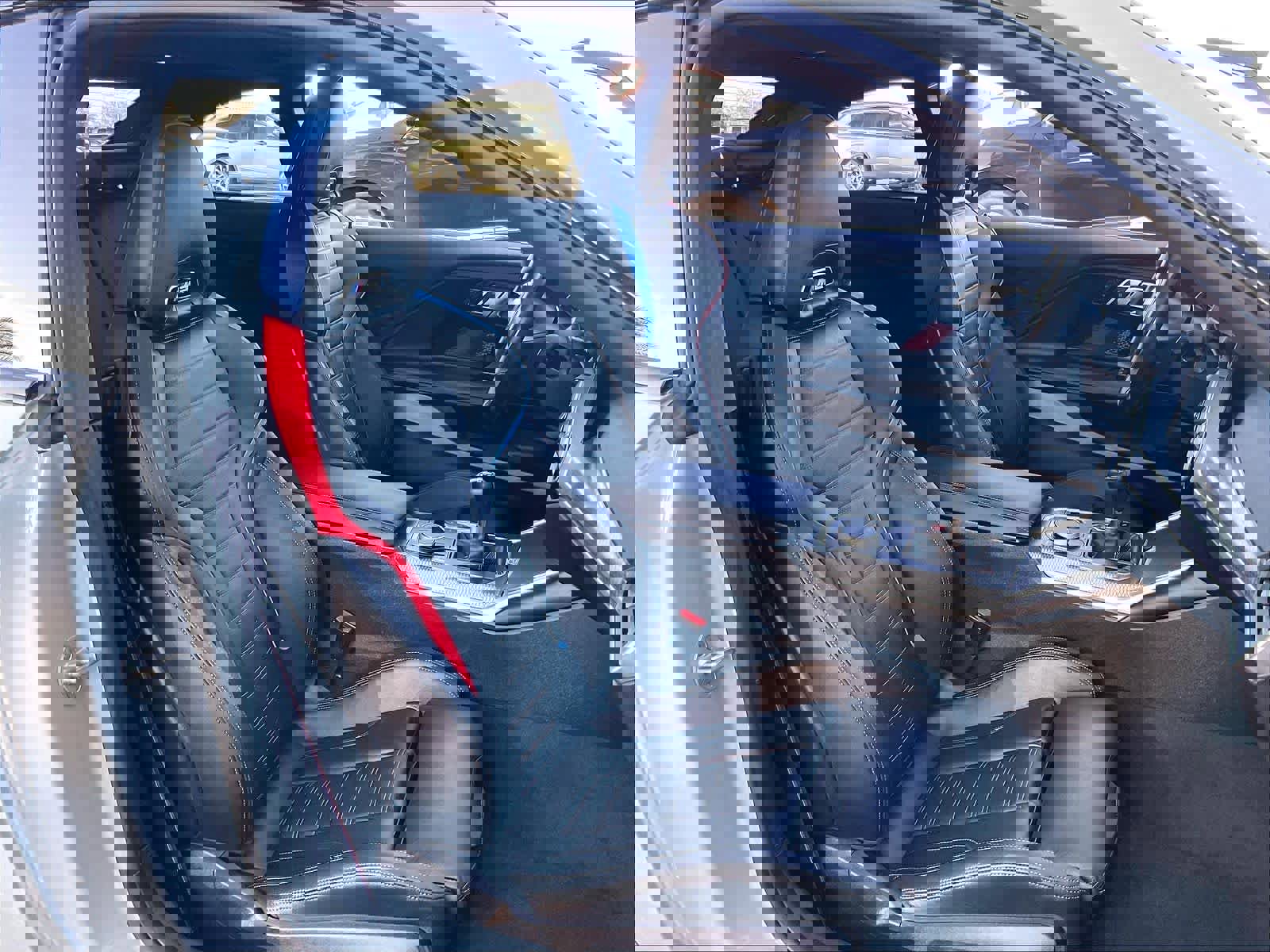 Used 2023 BMW M2 w/ Lighting Package image 9