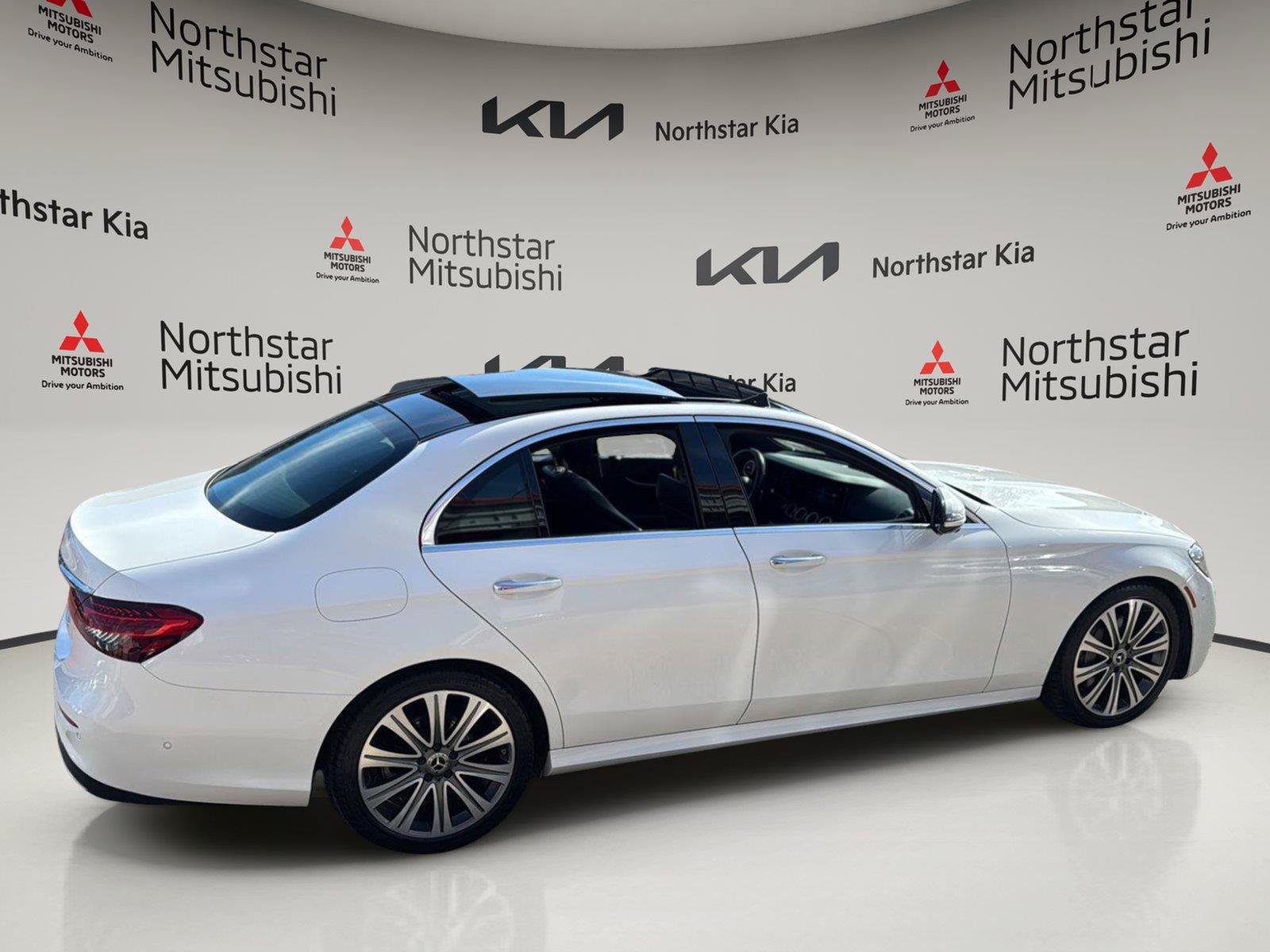 Used 2022 Mercedes-Benz E 350 Sedan image 6