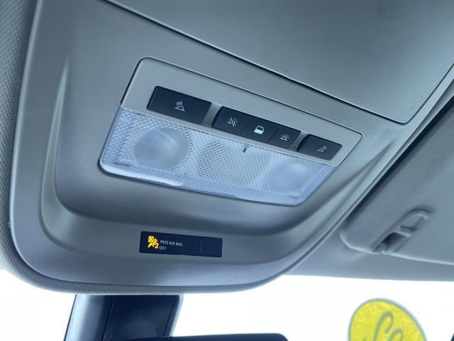 Used 2022 GMC Canyon Elevation image 32