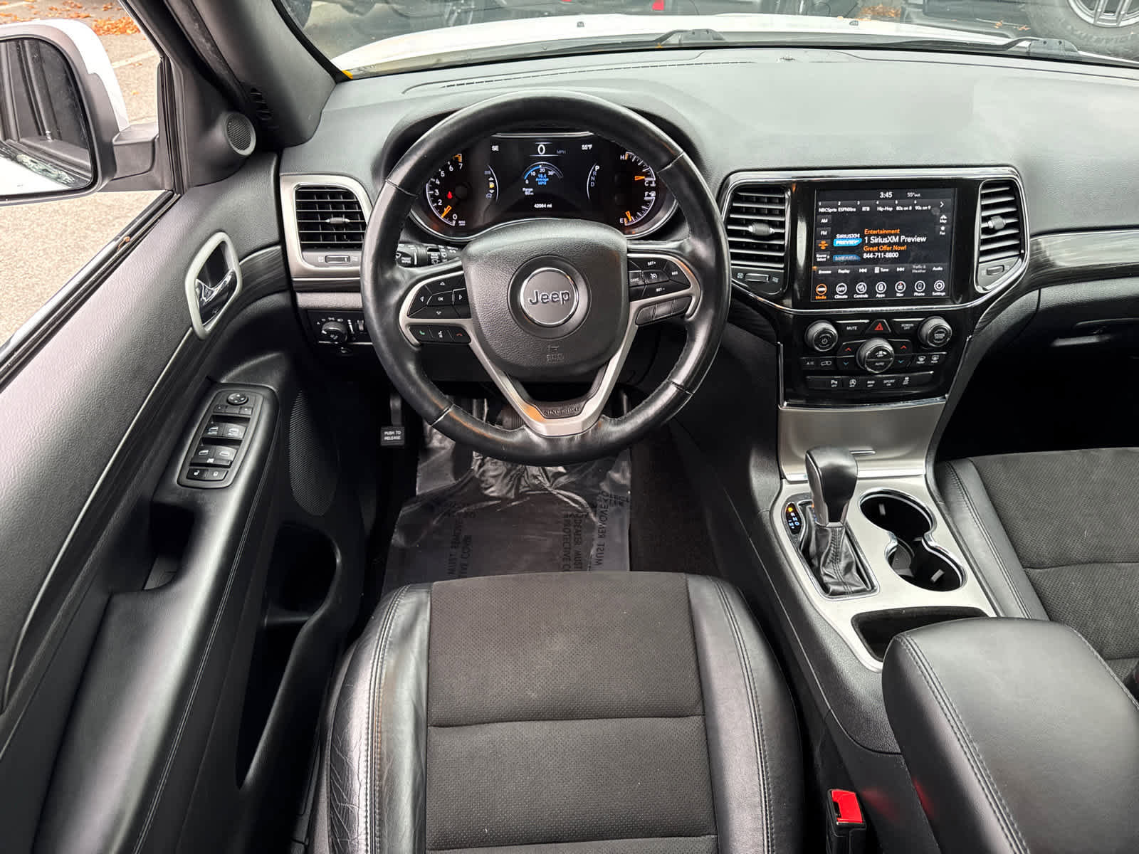 Used 2022 Jeep Grand Cherokee Laredo X image 16