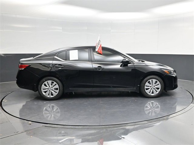 Used 2025 Nissan Sentra S image 2