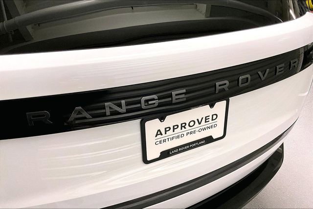 Certified 2024 Land Rover Range Rover SE image 7
