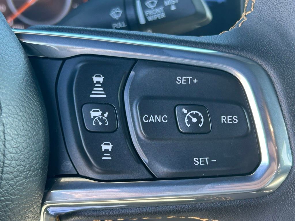 Used 2024 Jeep Wrangler Unlimited Sahara AWD/4WD image 23