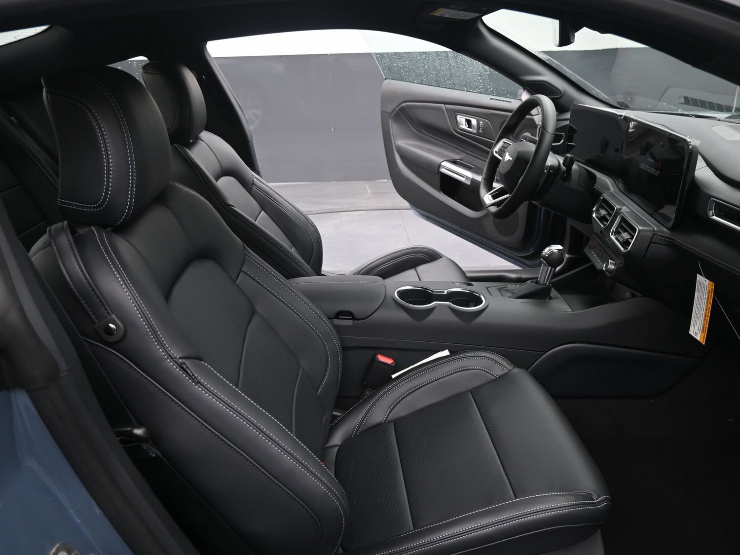 Used 2025 Ford Mustang GT Premium RWD image 6