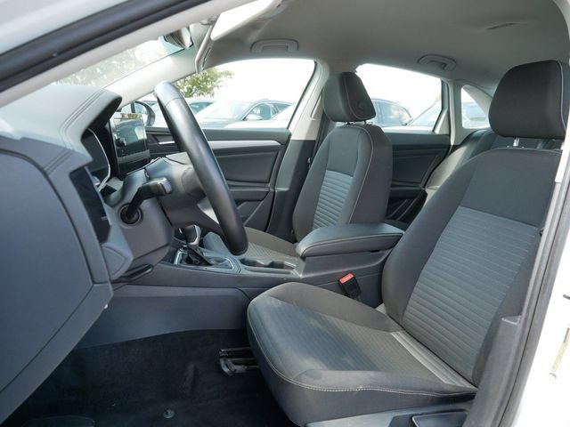 Certified 2025 Volkswagen Jetta S FWD image 15