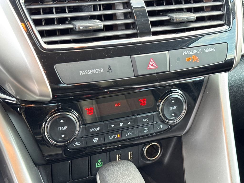 Used 2024 Mitsubishi Eclipse Cross SE image 24