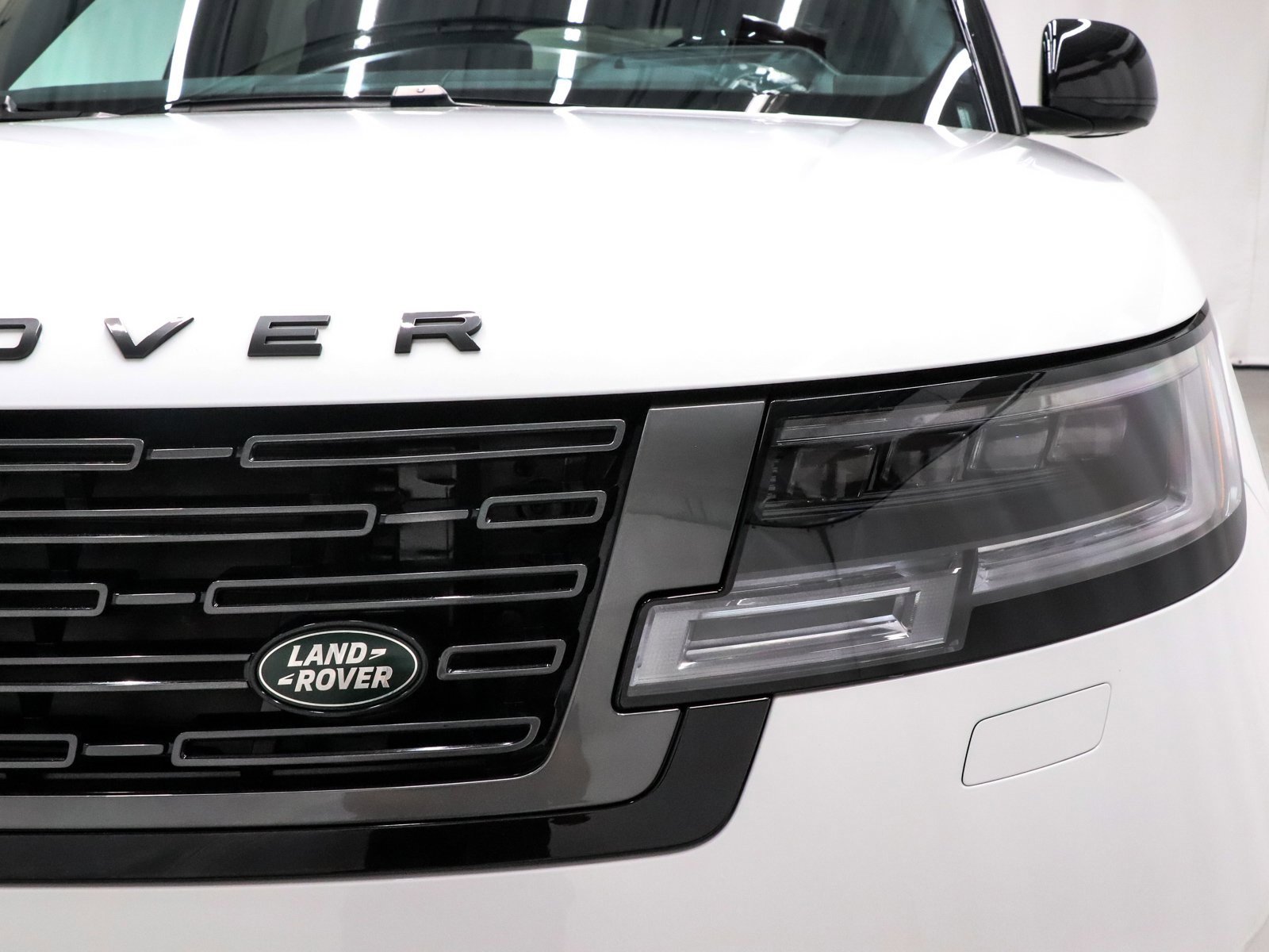 Used 2024 Land Rover Range Rover Autobiography image 55