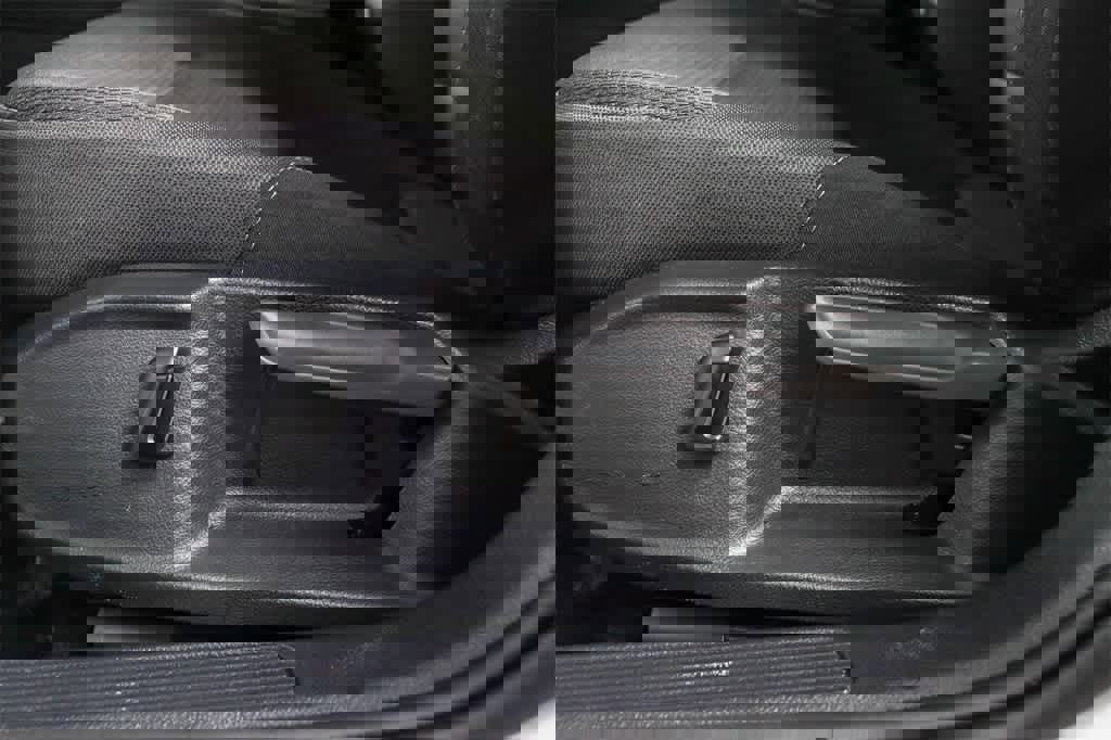 Used 2019 Volkswagen e-Golf SE w/ Driver Assistance Package image 20