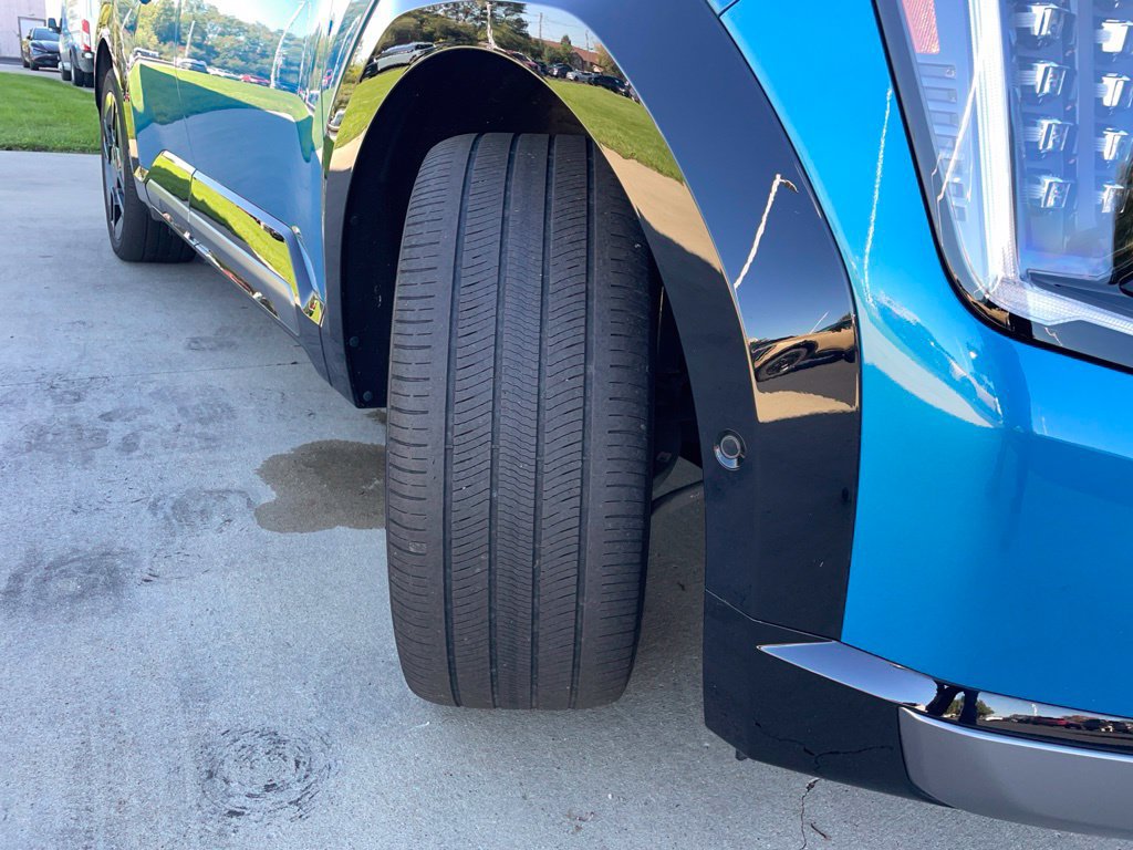 Used 2024 Kia EV9 GT-Line AWD/4WD image 18