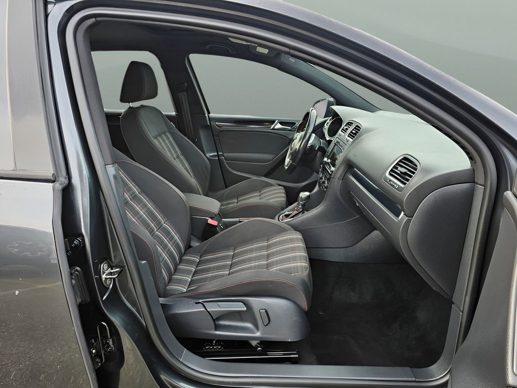 Used 2012 Volkswagen GTI 4-Door FWD image 10