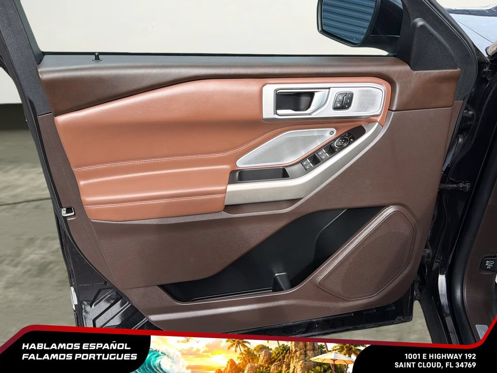 Used 2023 Ford Explorer King Ranch w/ Technology Package RWD image 10