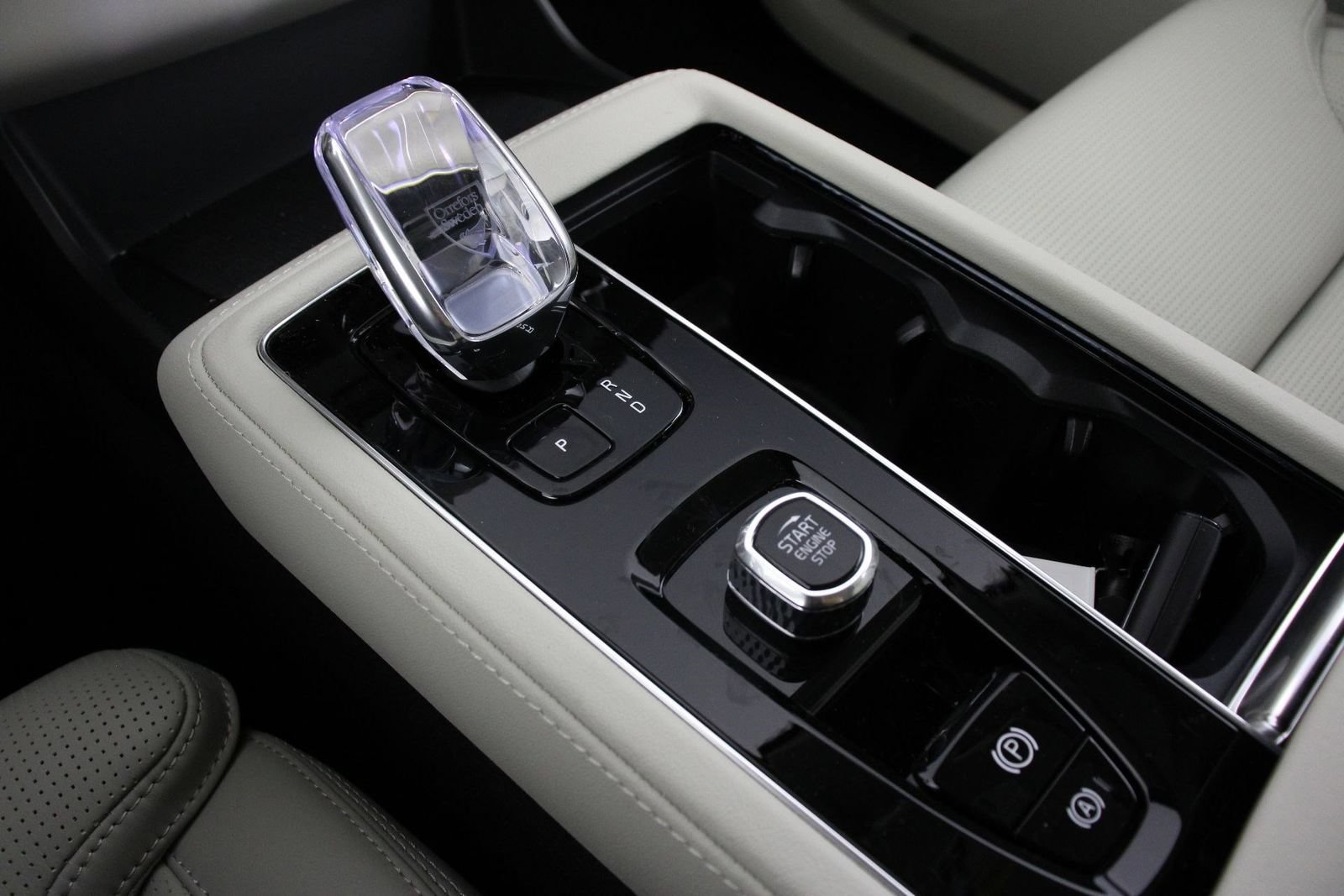 New 2026 Volvo XC90 B6 Ultra w/ Protection Package AWD/4WD image 7