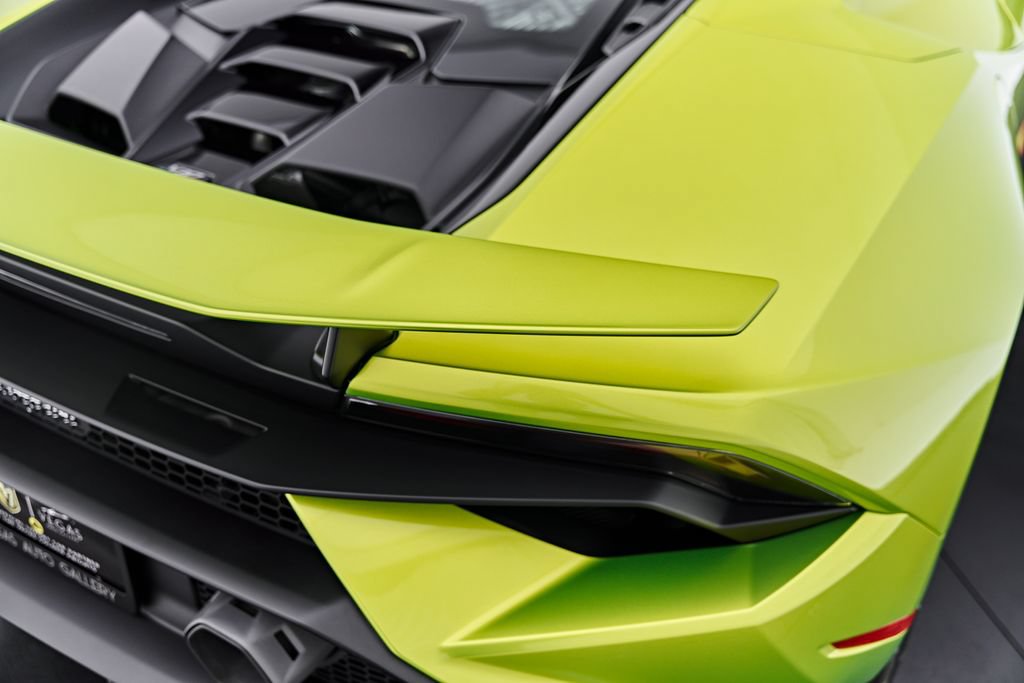 Used 2023 Lamborghini Huracan Tecnica RWD image 34