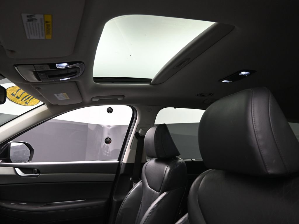 Used 2022 Hyundai Palisade SEL w/ 8P Bench Seat Package image 17