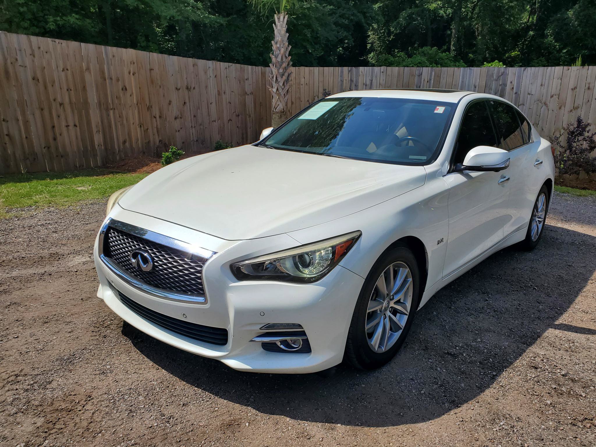 Used 2016 INFINITI Q50 3.0t Premium w/ Driver Assistance Package RWD image 3