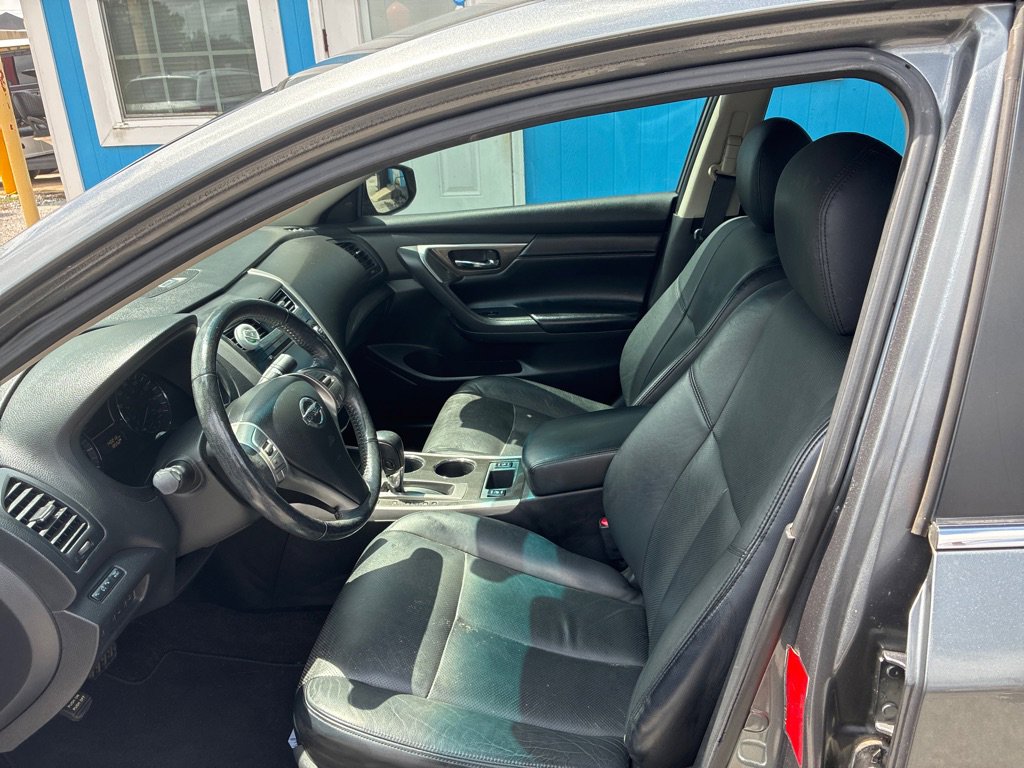 Used 2014 Nissan Altima 2.5 SL w/ Technology Package FWD image 6