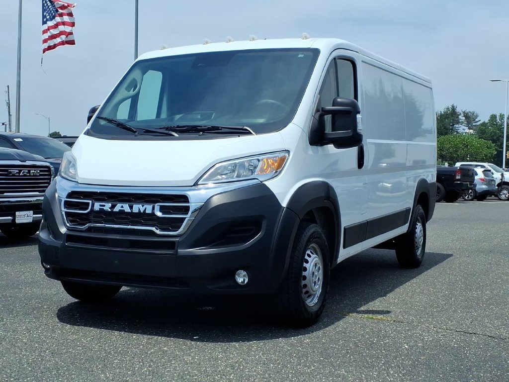 Used 2025 RAM ProMaster 2500 w/ U-Haul Equipment Group FWD image 3