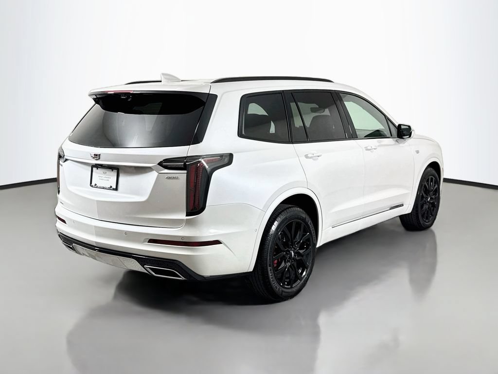 Used 2025 Cadillac XT6 Sport w/ Technology Package AWD/4WD image 7
