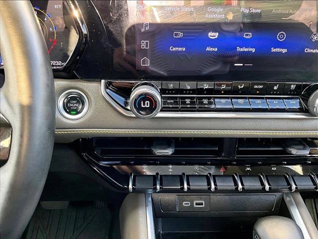 Used 2024 Chevrolet Colorado ZR2 w/ ZR2 Convenience Package III AWD/4WD image 24