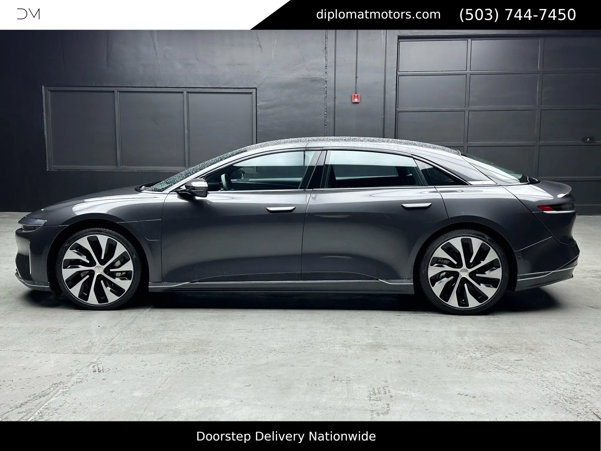 Used 2024 Lucid Air Touring image 3