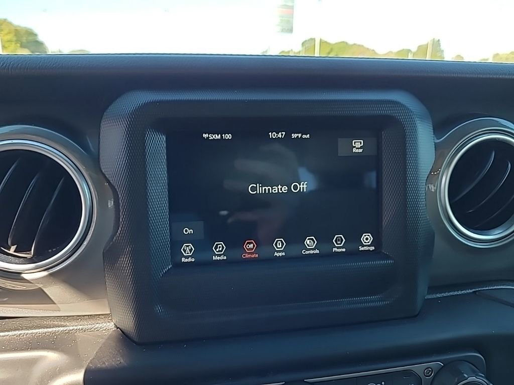 Used 2021 Jeep Gladiator Overland w/ LED Lighting Group image 29