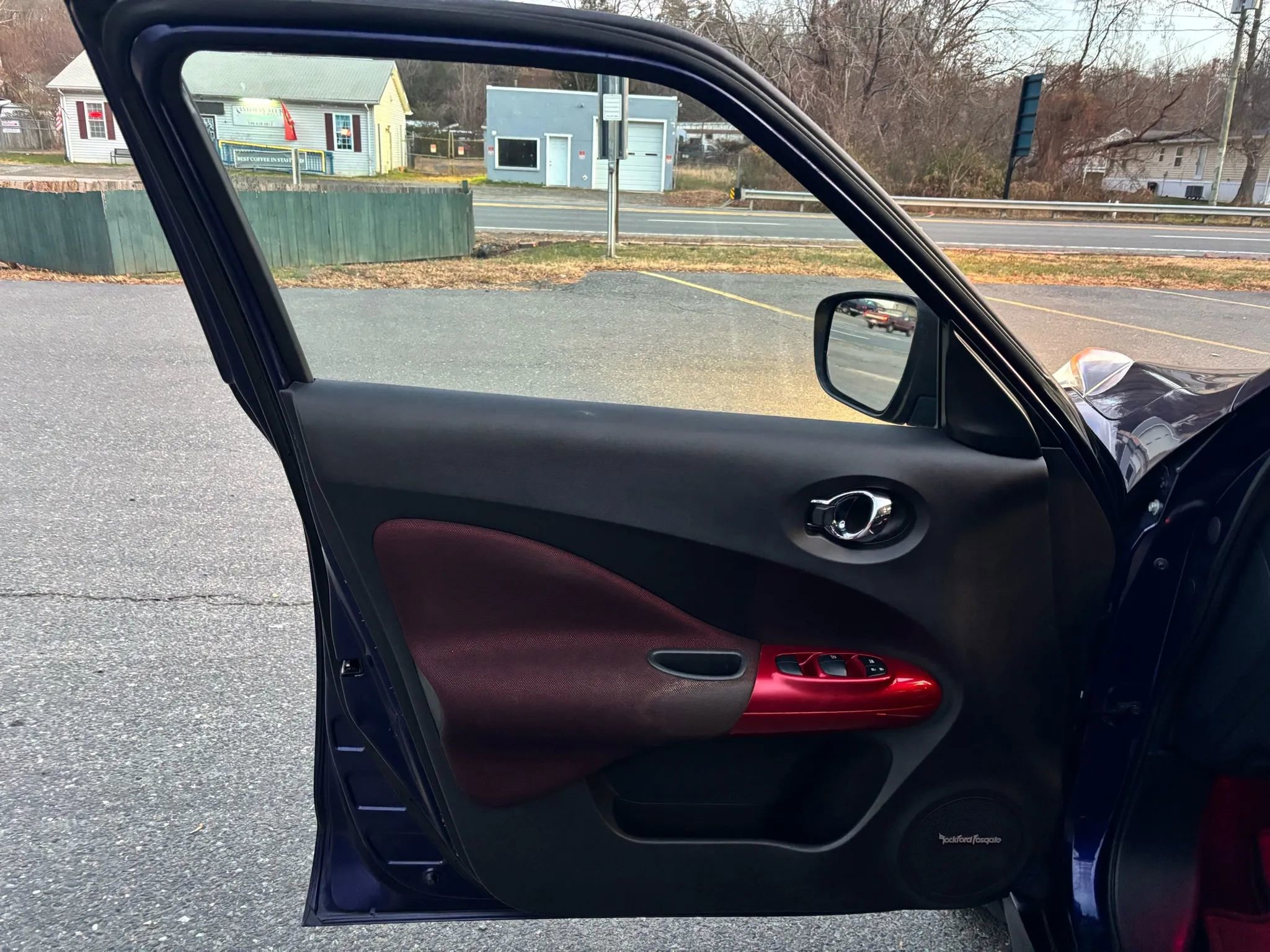 Used 2016 Nissan Juke SL image 22