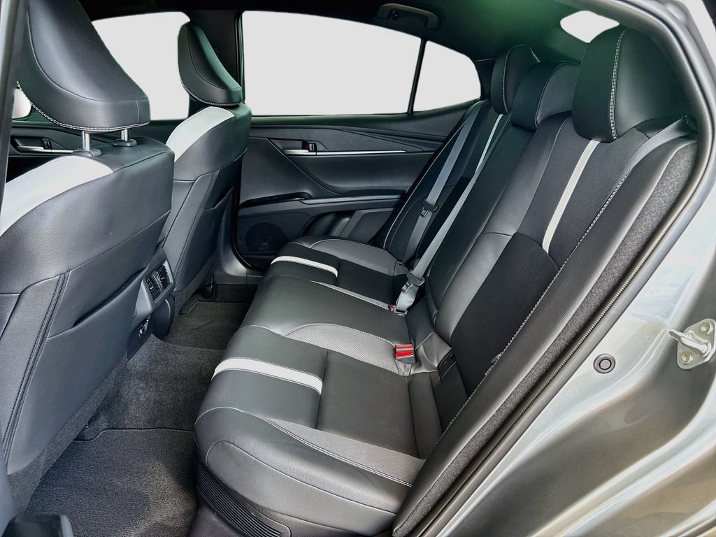 Used 2026 Toyota Camry SE w/ Convenience Package FWD image 21
