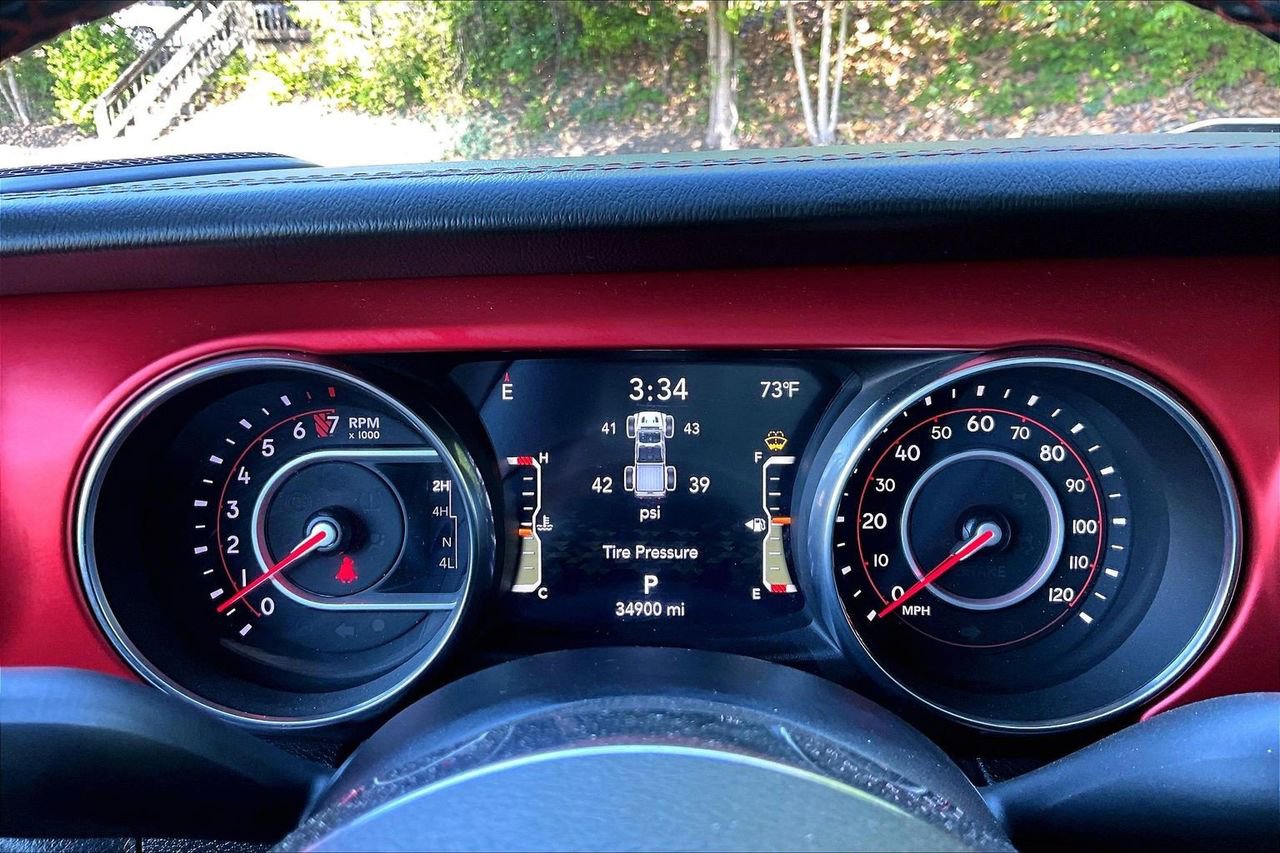 Used 2021 Jeep Gladiator Rubicon AWD/4WD image 10