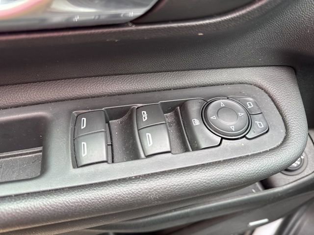 Used 2024 GMC Terrain Denali image 13