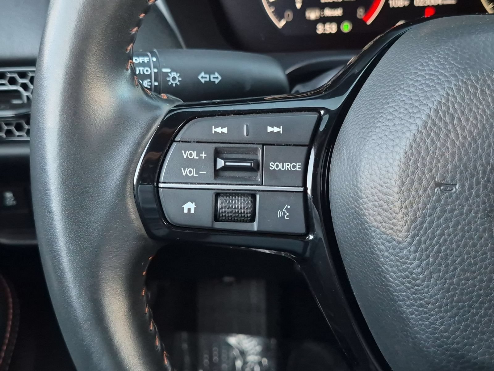 Used 2024 Honda HR-V Sport image 15